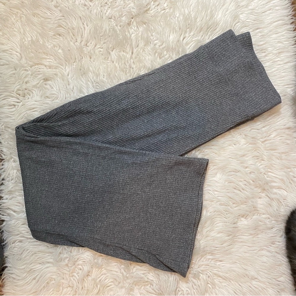 Old Navy Heather Gray Ribbed Flare Wide Leg Knit Lounge Pants - Picture 2 of 4